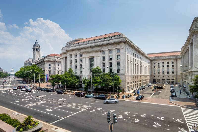 Federal agencies are collectively the largest occupant of office space in the Washington, D.C., area. (CoStar)